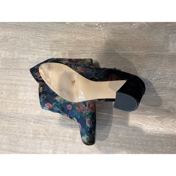 Madden Girl Floral Velvet Ankle Booties Block‎ Heel Side Zip Closure - Picture 6 of 6